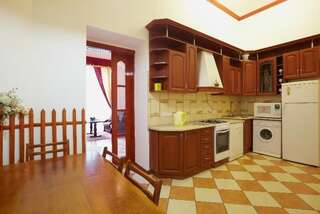 Апартаменты Apartments on Doroshenka 19 Львов Апартаменты-12